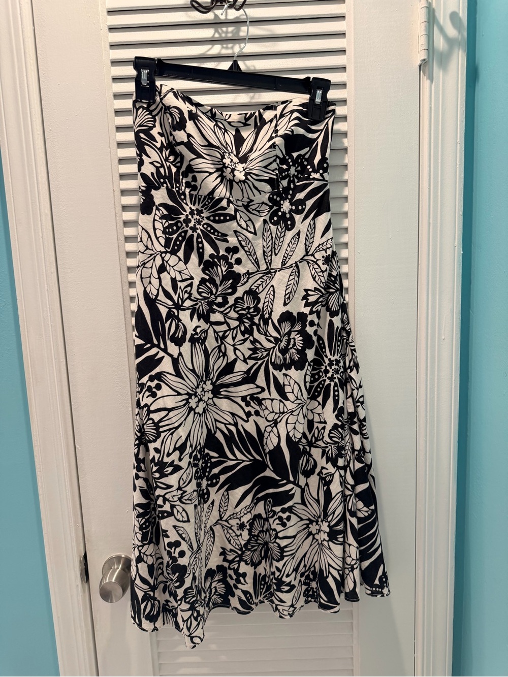 GAP Black and White Floral Maxi Dress